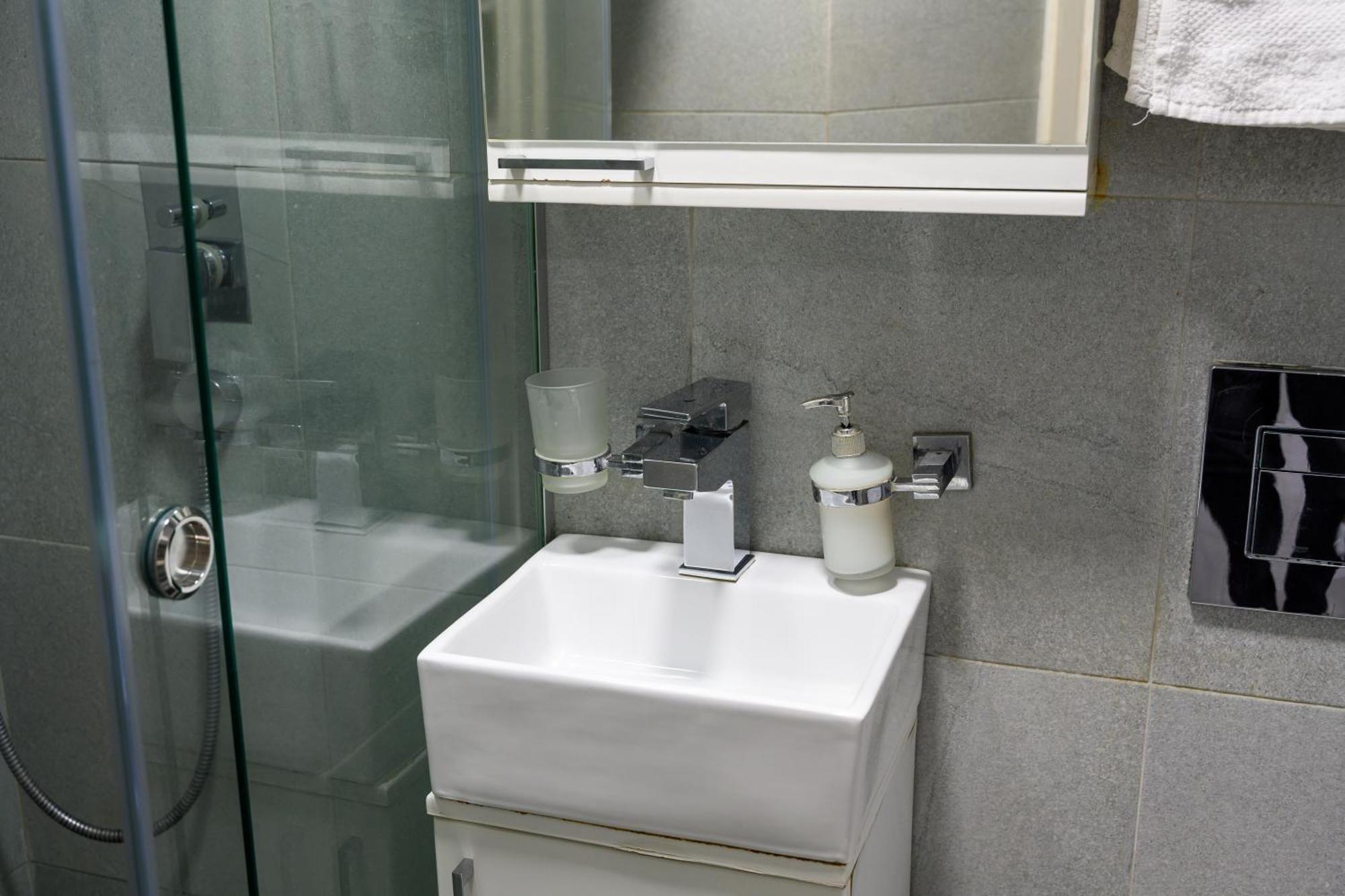 Natalie'S Inn Belgrad Dış mekan fotoğraf